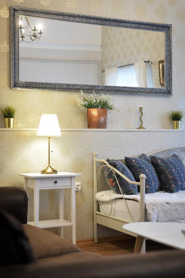 Janicsar Garden Apartman Eger Eksteriør bilde