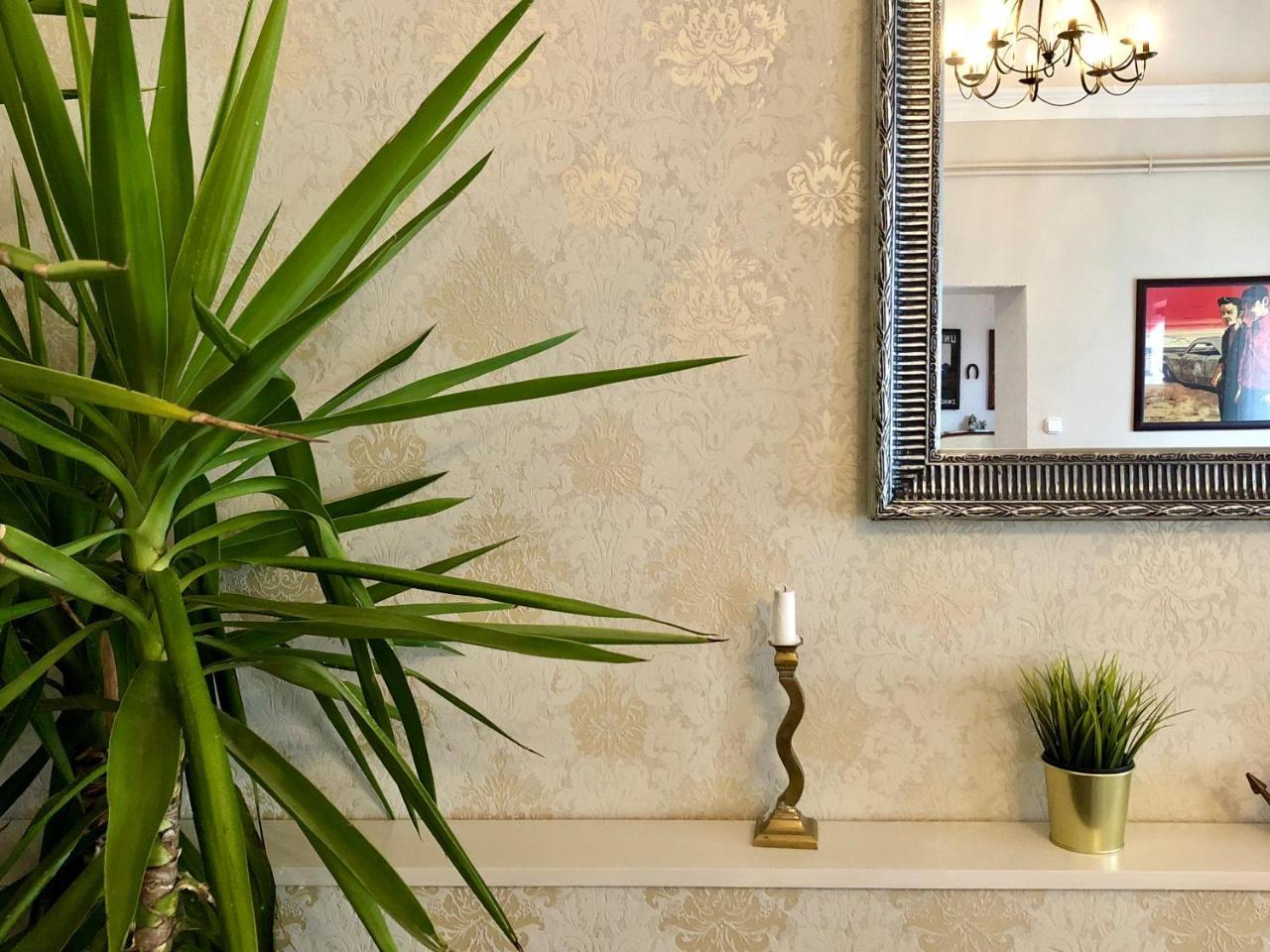 Janicsar Garden Apartman Eger Eksteriør bilde